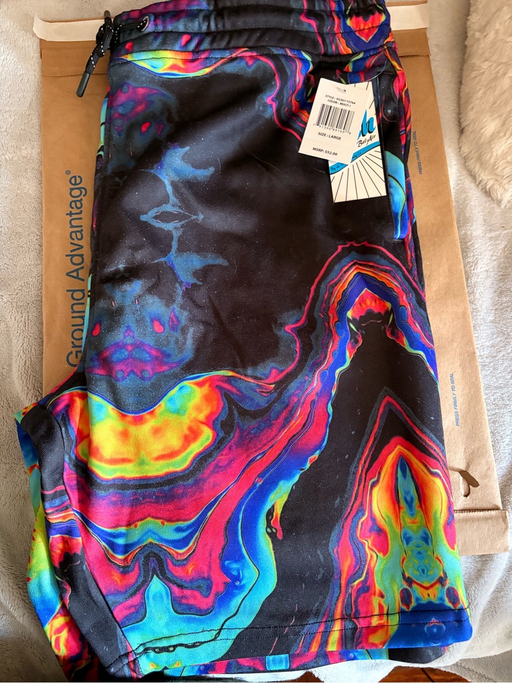 Fresh Prints of Bel-Air Psychedelic Print Shorts Size Large NWT